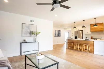 5610 Chateau Drive, San Diego, CA 92117 - Photo 4