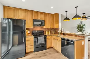 10185 Peaceful Ct, Santee, CA 92071 - Photo 8