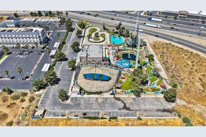12627 Mariposa Rd, Victorville, CA 92395 - Photo 10