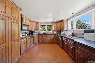 2362 Huffstatler St, Fallbrook, CA 92028 - Photo 8
