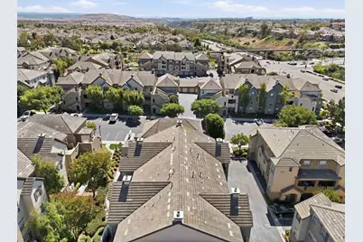 1880 Aubrives Place #2126, Chula Vista, CA 91913 - Photo 20