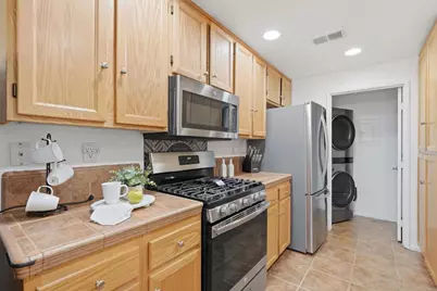 1880 Aubrives Place #2126, Chula Vista, CA 91913 - Photo 4