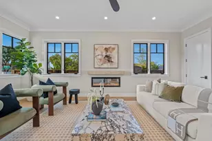 305 J Ave, Coronado, CA 92118 - Photo 2