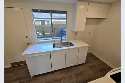 979 Amistad Place #B, El Cajon, CA 92019 - Photo 6
