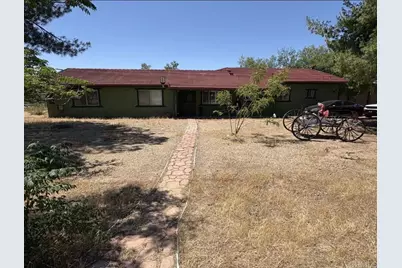 27781 Cold Springs Road, Canyon Lake, CA 92587 - Photo 2