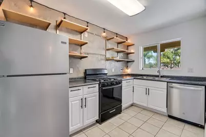 921 E 4th Street #15, National City, CA 91950 - Photo 2