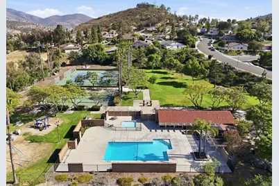 2553 Granada Circle, Spring Valley, CA 91977 - Photo 26