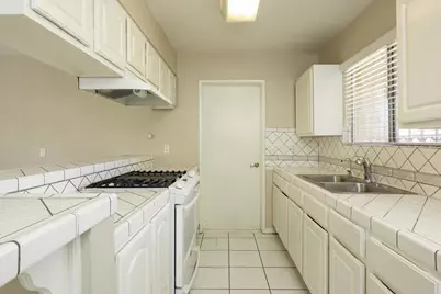 310 E Moss Street, Chula Vista, CA 91911 - Photo 12