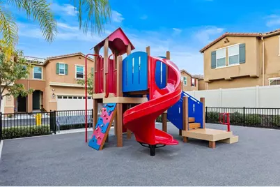 506 Willowmore Street, Vista, CA 92081 - Photo 2
