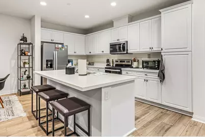 506 Willowmore Street, Vista, CA 92081 - Photo 4