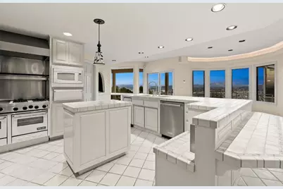 10595 Russell Road, La Mesa, CA 91941 - Photo 16