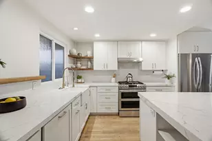 5027 Santa Monica Ave, San Diego, CA 92107 - Photo 6