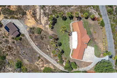14043 Calle De Vista, Valley Center, CA 92082 - Photo 2