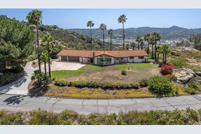 14043 Calle De Vista, Valley Center, CA 92082 - Photo 36
