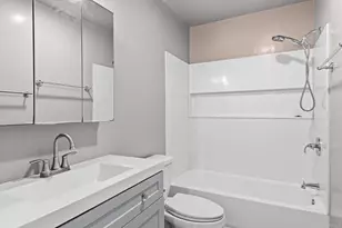 5402 Balboa Arms Dr, San Diego, CA 92117 - Photo 18