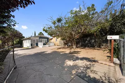 207 Cottonwood Road, San Ysidro, CA 92173 - Photo 2