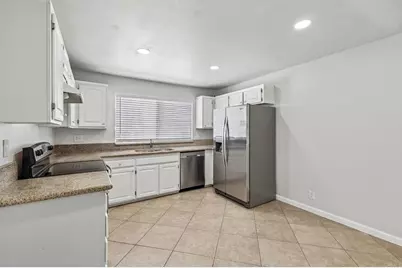 465 E Bradley Avenue #3, El Cajon, CA 92021 - Photo 4