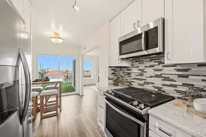 6717 Clover Court, Carlsbad, CA 92011 - Photo 16