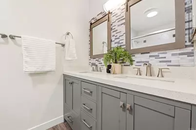 6717 Clover Court, Carlsbad, CA 92011 - Photo 26
