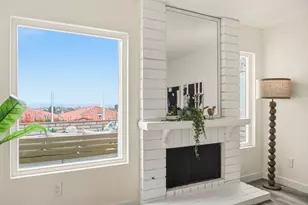 6717 Clover Ct, Carlsbad, CA 92011 - Photo 8