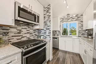 6717 Clover Ct, Carlsbad, CA 92011 - Photo 14