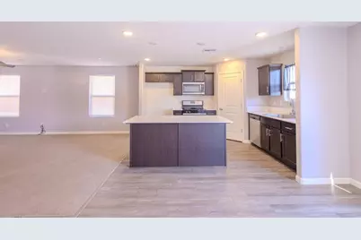 5803 Vespucci Avenue, Bakersfield, CA 93313 - Photo 18