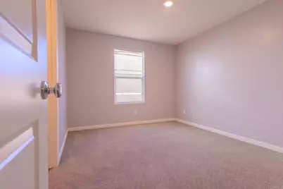 5803 Vespucci Avenue, Bakersfield, CA 93313 - Photo 10