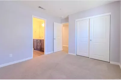 5803 Vespucci Avenue, Bakersfield, CA 93313 - Photo 6