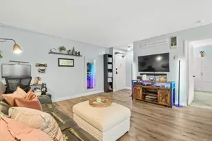 7504 Parkway Dr, La Mesa, CA 91942 - Photo 4