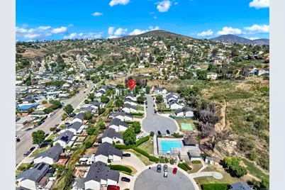 2055 Terraspiro Avenue, Spring Valley, CA 91977 - Photo 14
