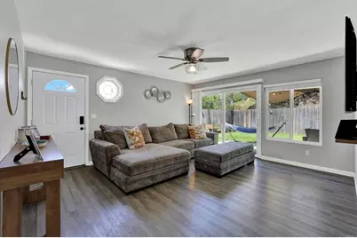 2055 Terraspiro Avenue, Spring Valley, CA 91977 - Photo 4