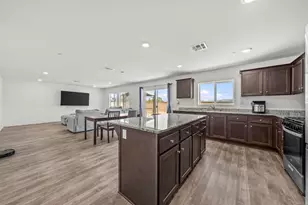 1879 Saddle Rnch Trl, San Jacinto, CA 92582 - Photo 10