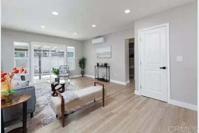 1817  1819 Oakshire Court, San Diego, CA 92102 - Photo 4