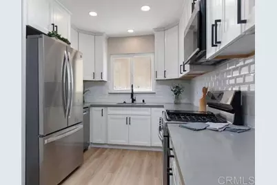 1817  1819 Oakshire Court, San Diego, CA 92102 - Photo 6