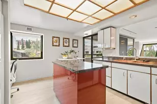 230 W Laurel St, San Diego, CA 92101 - Photo 22