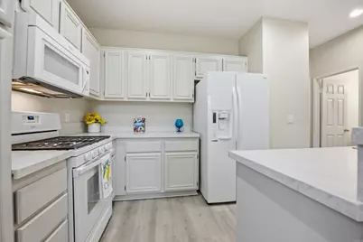 247 Melinda Way, Oceanside, CA 92057 - Photo 10