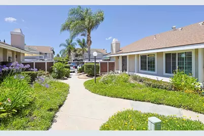 244 Riverview Way, Oceanside, CA 92057 - Photo 2