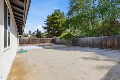 13641 Carriage Rd, Poway, CA 92064 - Photo 24