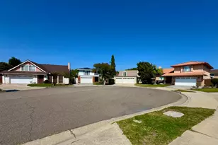 13545 Caravel Pl, Cerritos, CA 90703 - Photo 4