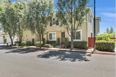 27571 Darrington Avenue #2, Murrieta, CA 92562 - Photo 2