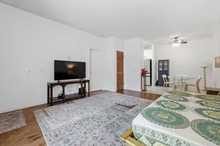8310 Regents Rd, San Diego, CA 92122 - Photo 14