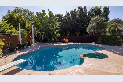 1078 Robertson Drive, Escondido, CA 92025 - Photo 8