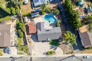 1078 Robertson Dr, Escondido, CA 92025 - Photo 32