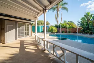 1078 Robertson Dr, Escondido, CA 92025 - Photo 6