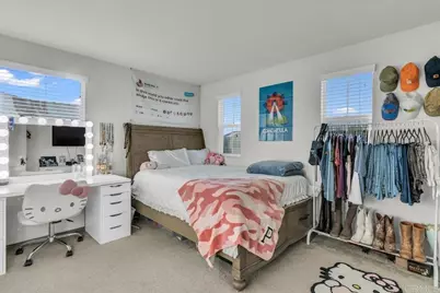 14361 Pioneer Way, Victorville, CA 92394 - Photo 18