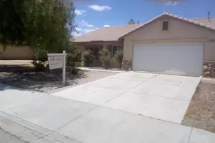 15256 Ellery St, Adelanto, CA 92301 - Photo 2