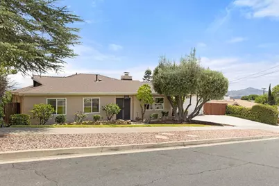 1573 Villa Crest Drive, El Cajon, CA 92021 - Photo 2