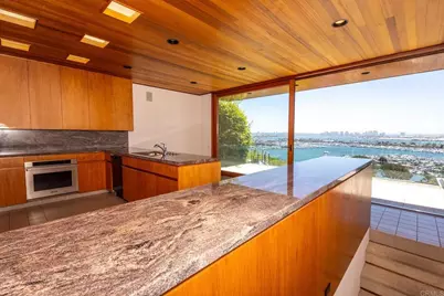 711 Armada, San Diego, CA 92106 - Photo 20