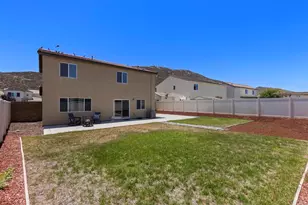 32184 Rambling Ct, Winchester, CA 92596 - Photo 34