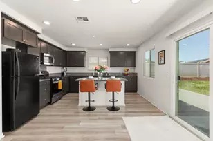 32184 Rambling Ct, Winchester, CA 92596 - Photo 12